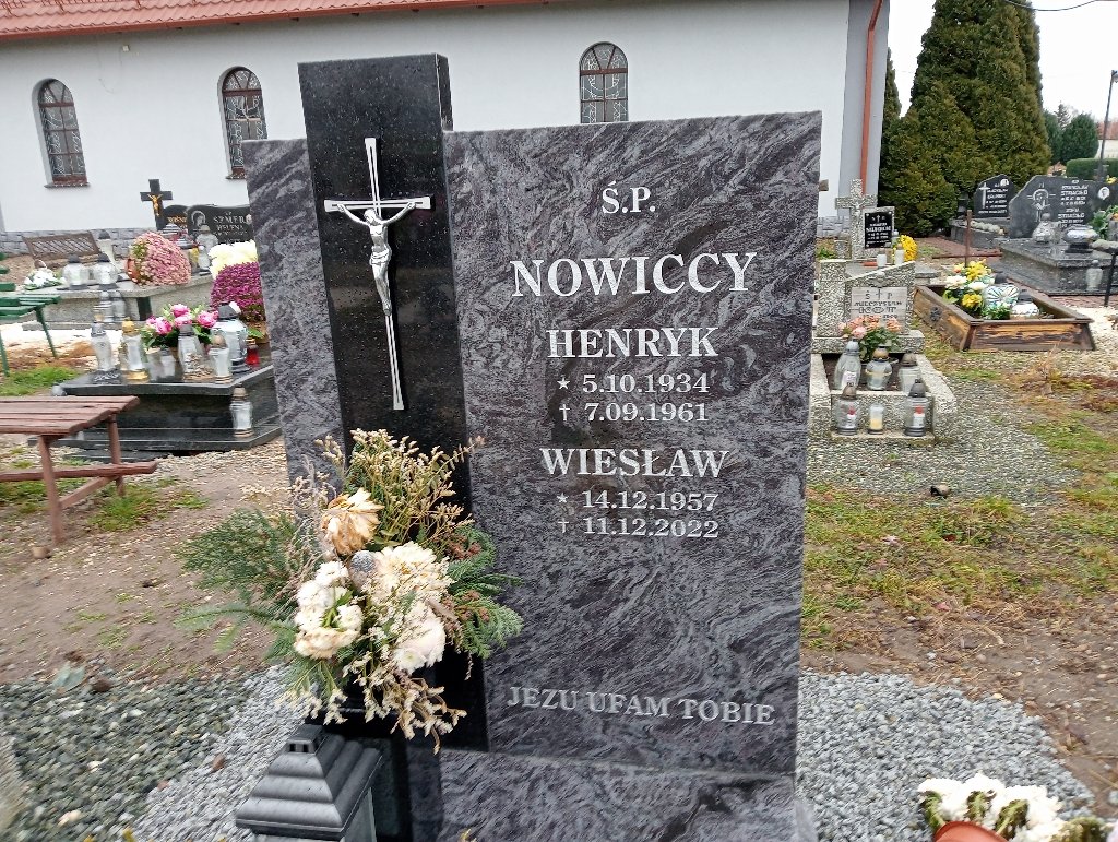 Grób Henryk Nowicki