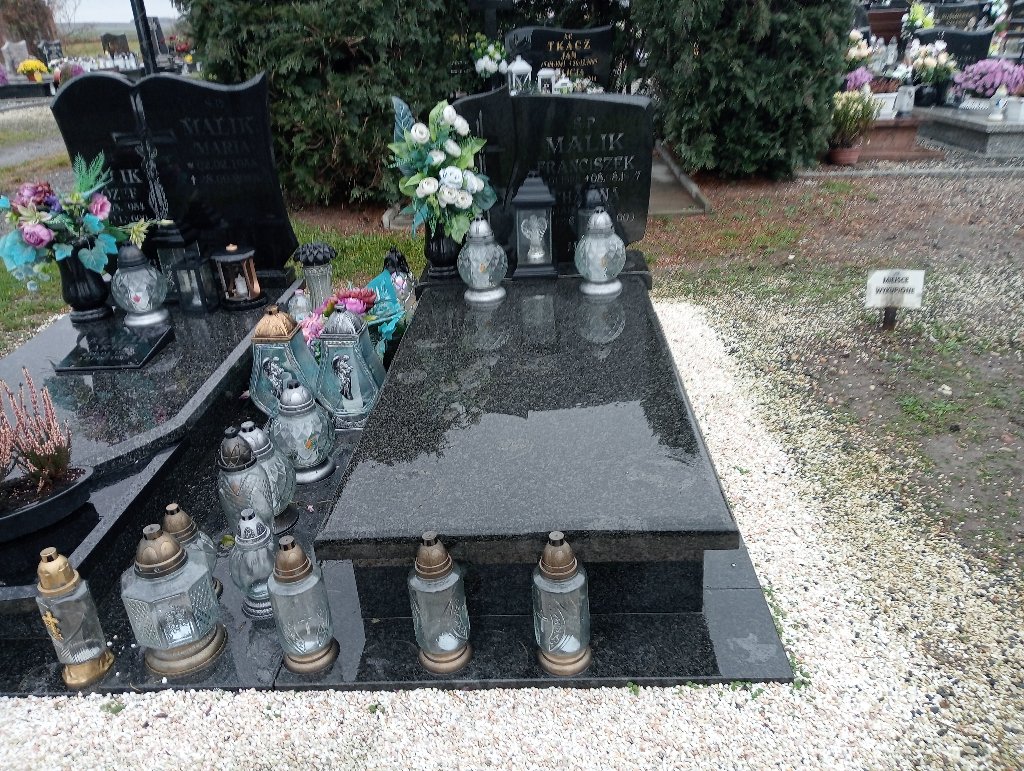 Grób Franciszek Malik